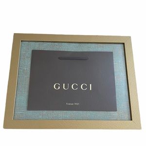 GUCCI BRAND NEW artwork